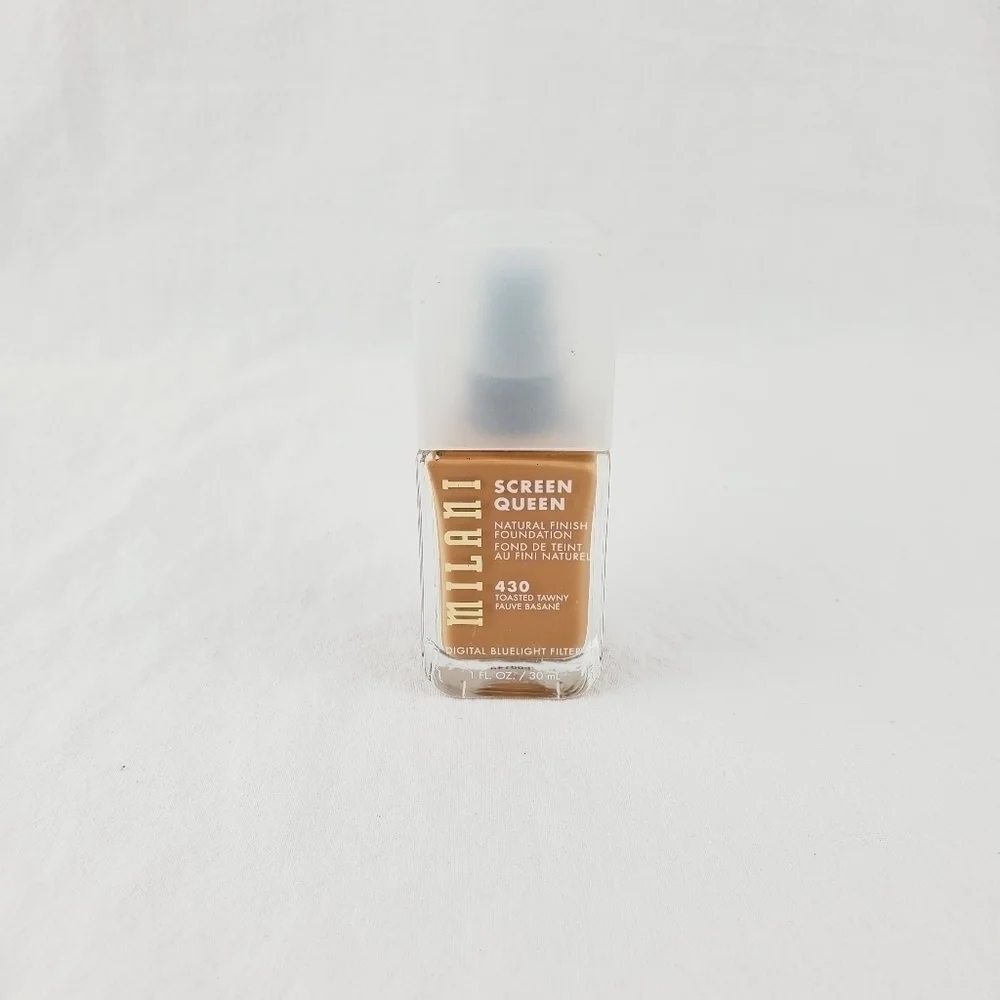 LAST ONE 🔥  Milani screen queen natural finish foundation